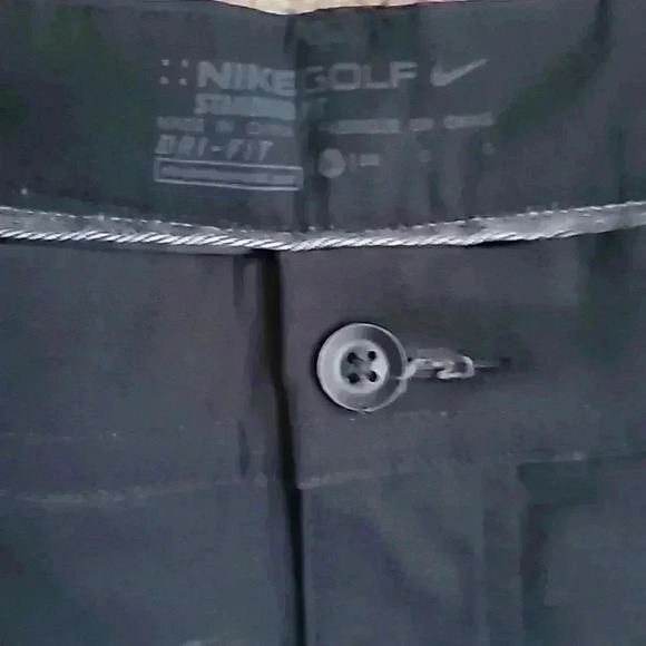 Nike Golf Stretch Shorts - Picture 2 of 3